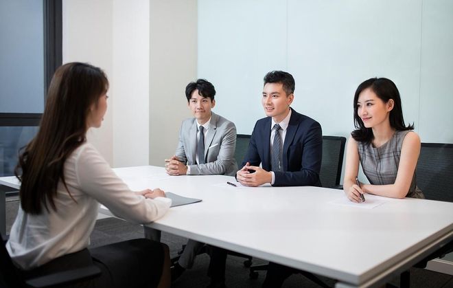 官场微小说：新人