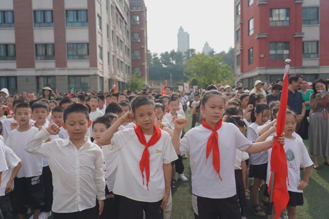 信阳市羊山新区第三小学开学典礼全纪实解锁成长五卷诗(图7)