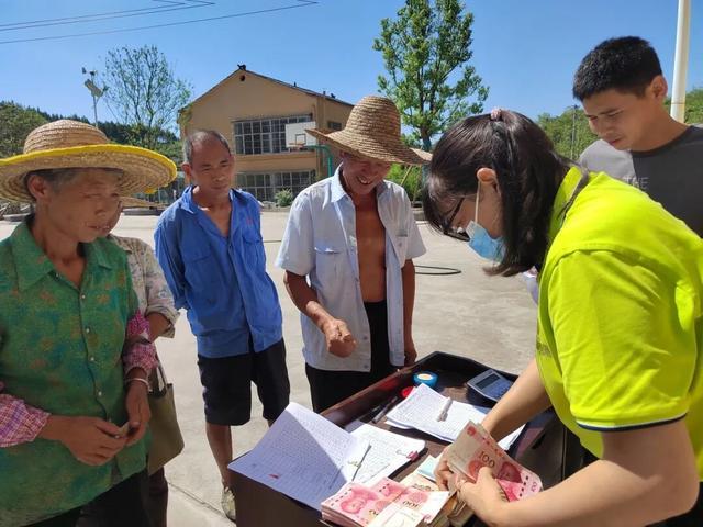 昔日小山村旧貌换新颜(图1)