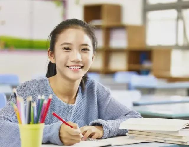不必羡慕别人家的孩子自己先成为别人羡慕的父母(图2)
