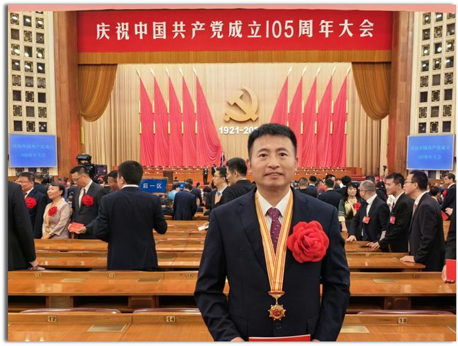 从“人民子弟兵”到“金融勤务员”——全国优秀共产党员李强的进阶之路(图3)